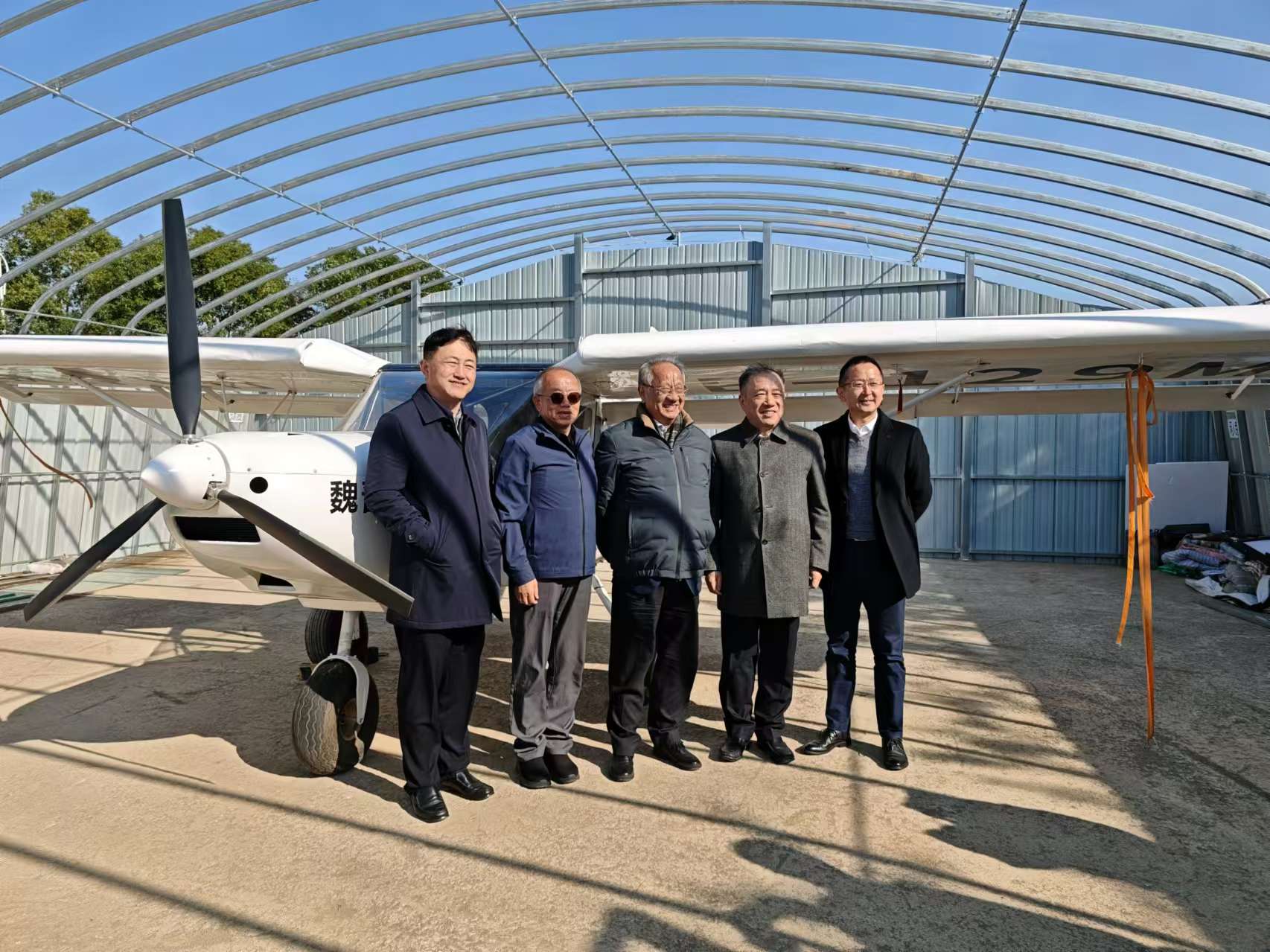 Wujiang District signed a strategic cooperation agreement with Shanghai Jiaotong University. Yang Zhenbin and Li Ming attended the flight activities of Nebula GH SF Logistics Base.